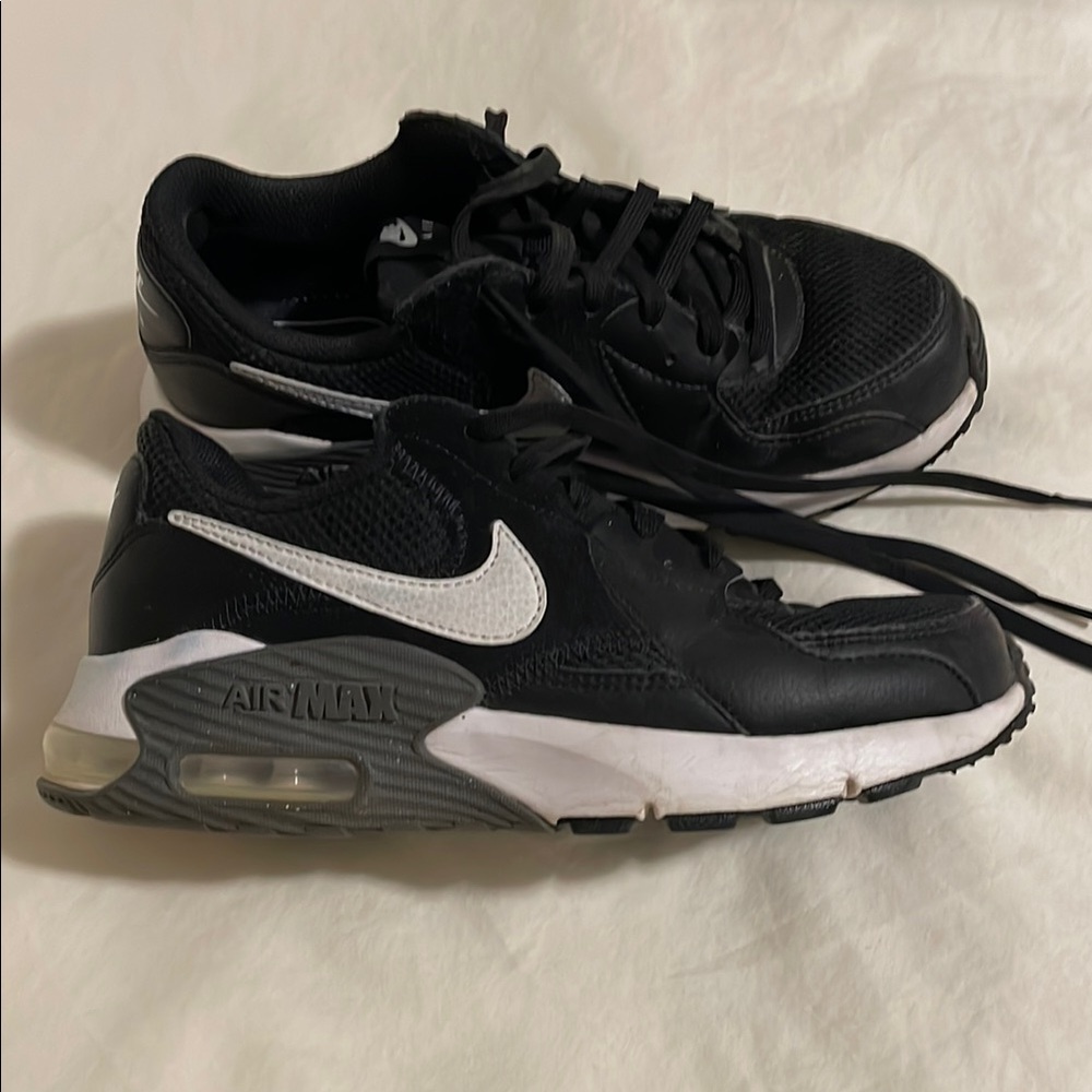 Nike Air Max Black and White Sneakers
